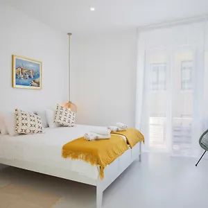 Twins Idola Apartman Pula